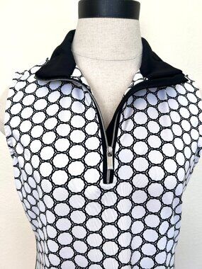 Tail Tennis - Sleeveless 1/4 Zip Top - Size Medium - Black & White
